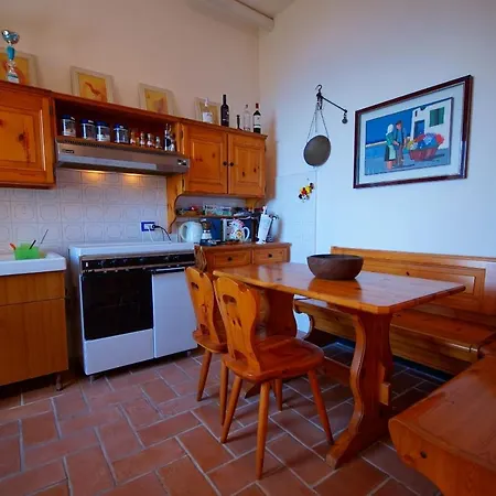 Con Vista Mare Loc. Fena Apartment *